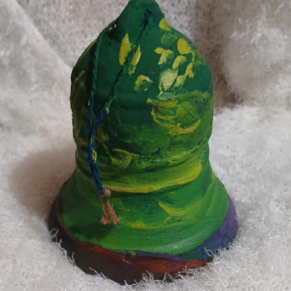 Hand Painted Crafted Green Yellow Purple Decorative Bell Reminder Never Giveup